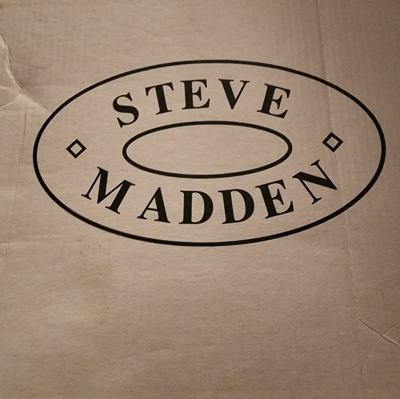 Steve Madden boots - Picture 3 of 4